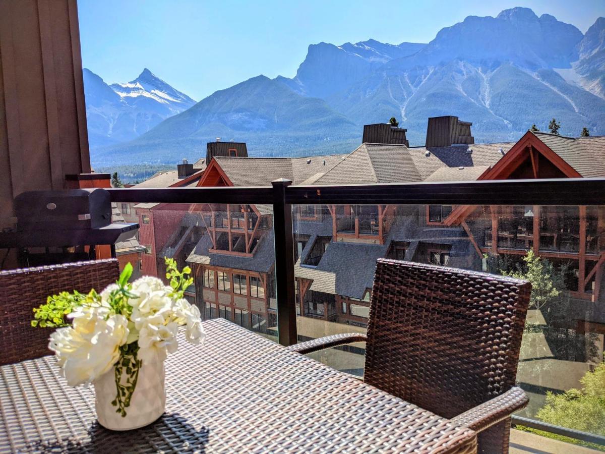Spectacular Penthouse With Amazing Views, Indoor Pool And Hot Tub Hotel Canmore Buitenkant foto