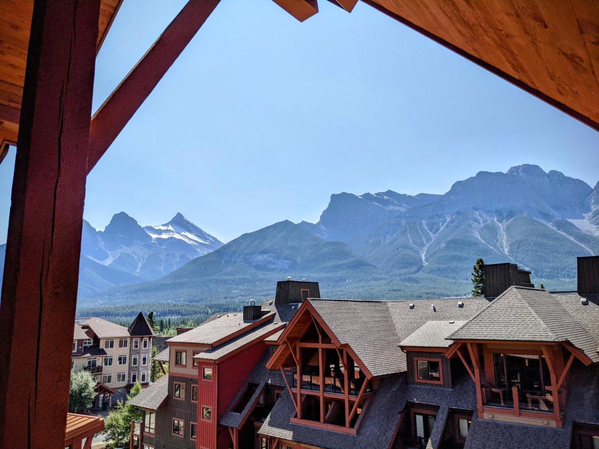 Spectacular Penthouse With Amazing Views, Indoor Pool And Hot Tub Hotel Canmore Buitenkant foto