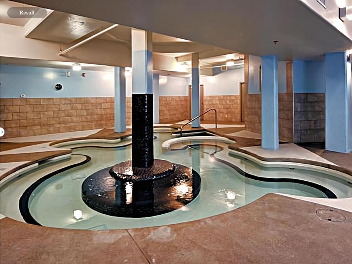 Spectacular Penthouse With Amazing Views, Indoor Pool And Hot Tub Hotel Canmore Buitenkant foto